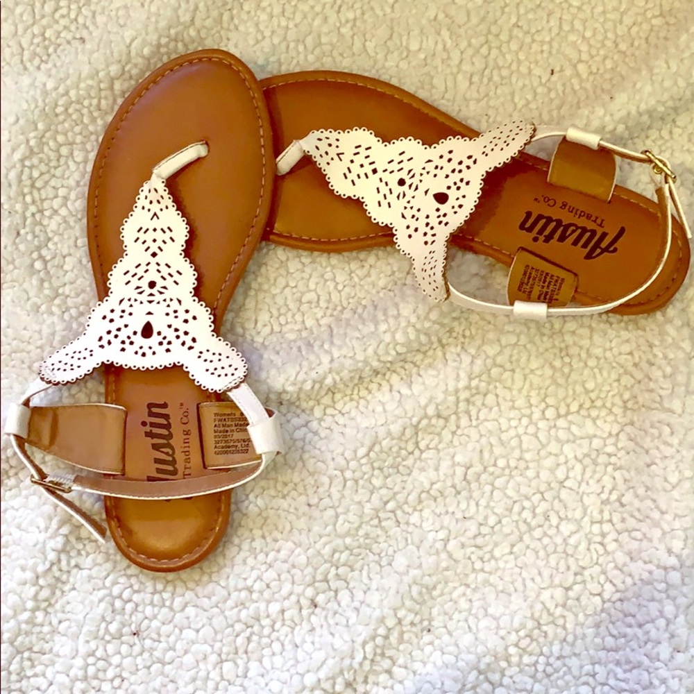 Austin- White sandals